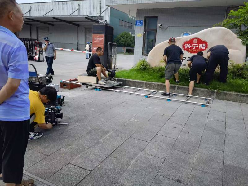 朝天区广告片拍摄公司核心优势：全流程服务，让品牌广告片省心更出彩